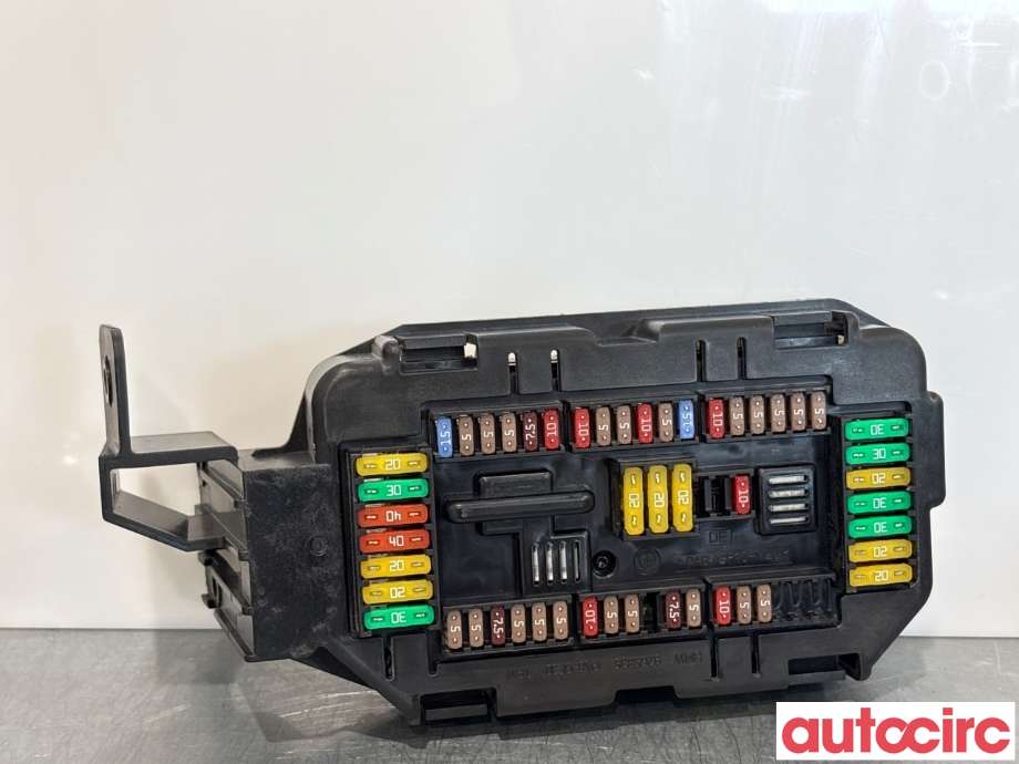 Sikringsboks til BMW X5, 2013-2018 (F15) (F15) (BMW|61149224866)