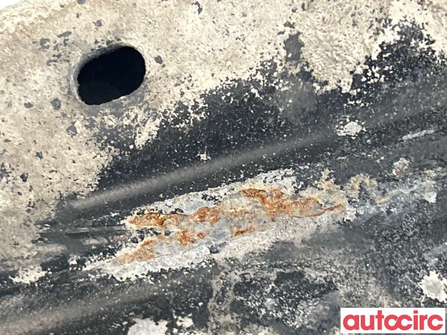 Bærebru høyre foran nedre til Peugeot 308 2013-2021 (Type II)  (PEUGEOT|9820381580||7AAA231005865D)