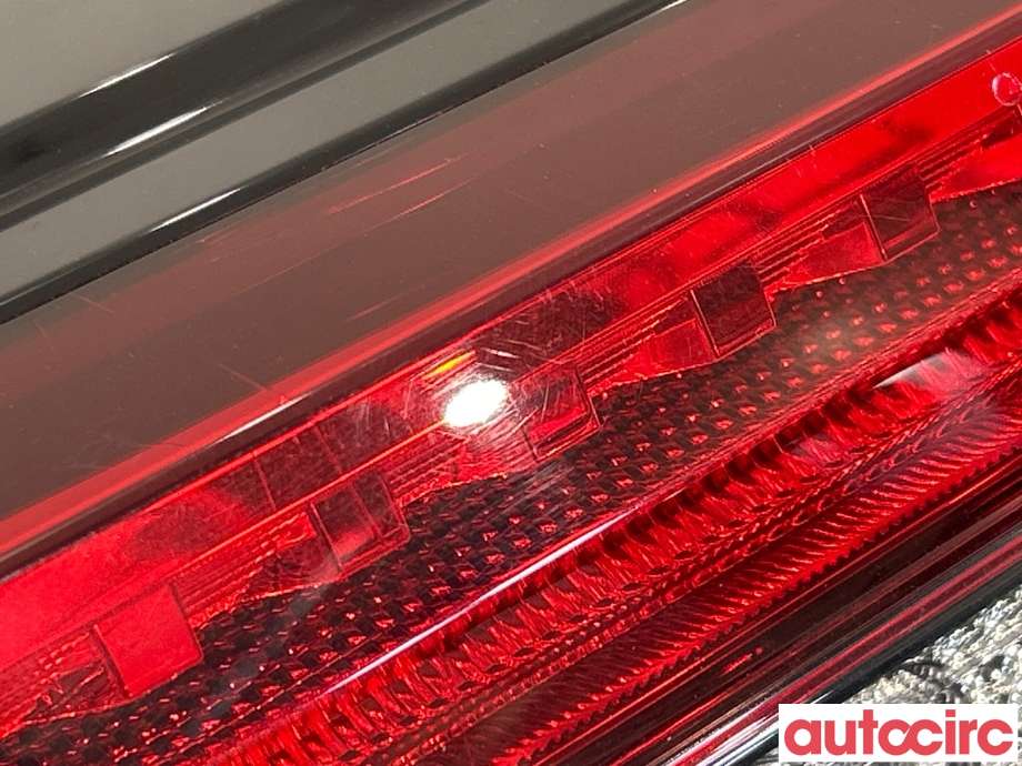 Baklykt venstre indre til Suzuki Across 2020-->> (SUZUKI|T8159-14206-200||81590-42062)