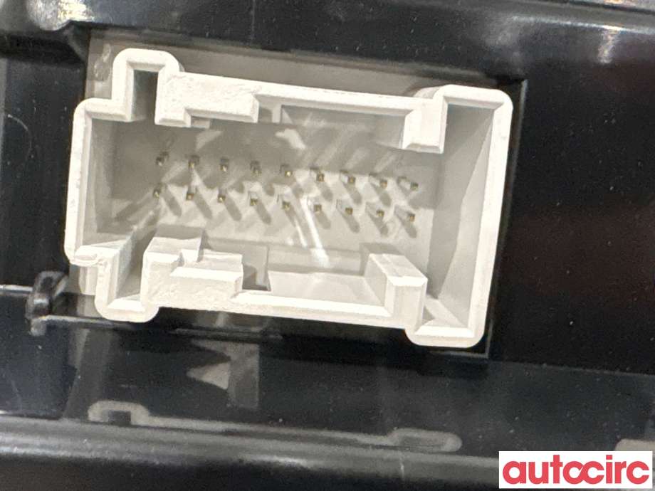 Instrumentpanel til Mercedes E-Klasse 2009-2013 (Fase 1) (W212) (W212) (MERCEDES|A2129004904|A2C53356266|A2129003010)