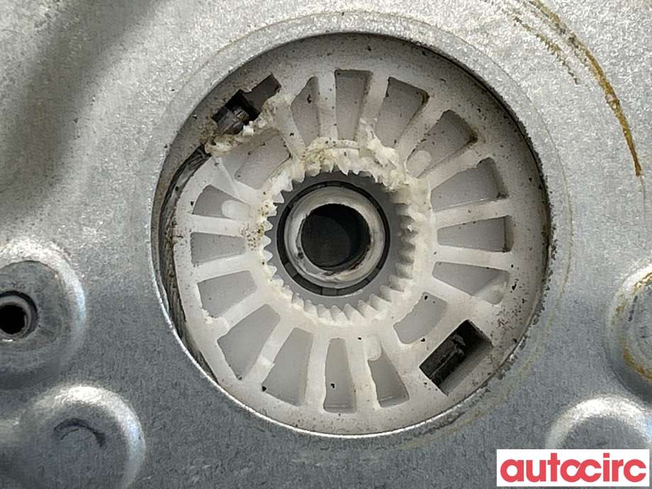 Ruteheis til Hyundai Ix35 2010-2015  (HYUNDAI|834022Y000||83480-2Y040)
