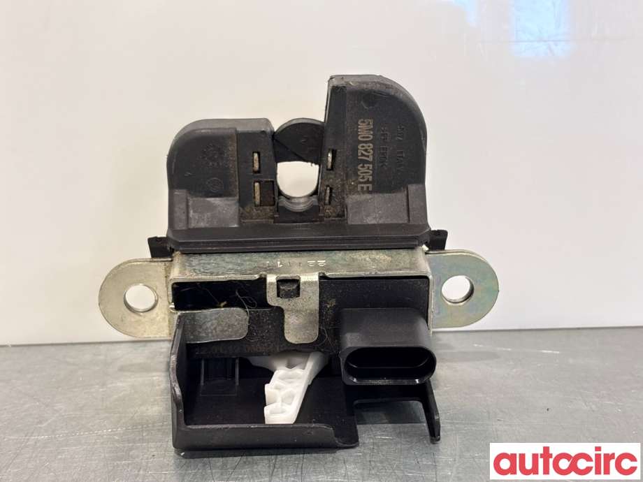Baklukelås til VW Golf VI 2008-2012 (VOLKSWAGEN|5M0827505E||5M0827505H)