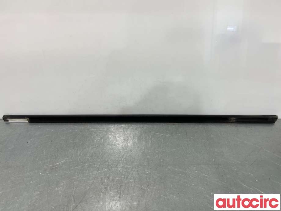 Lister til Volvo XC70 2008-2013 (Type II, Fase 1)  (VOLVO|31301880|)