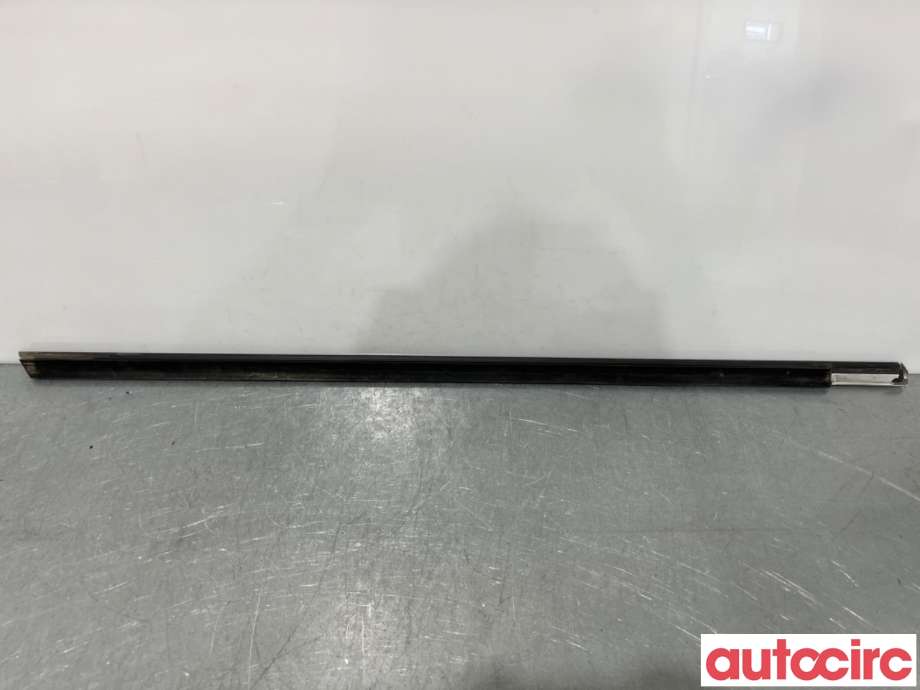 Lister til Volvo XC70 2008-2013 (Type II, Fase 1)  (VOLVO|31349452|)