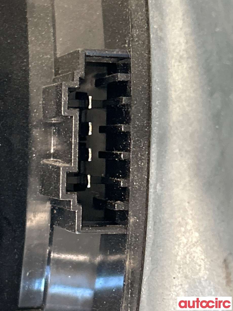 Ruteheis til VW Golf VI 2008-2012  (VOLKSWAGEN|1K9839461A||1K9839755A)