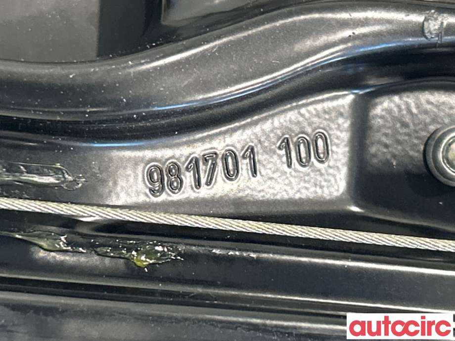 Ruteheis til Mercedes E-Klasse 2009-2013 (Fase 1) (W212) (W212) (MERCEDES|A2127301779|981694-104|)