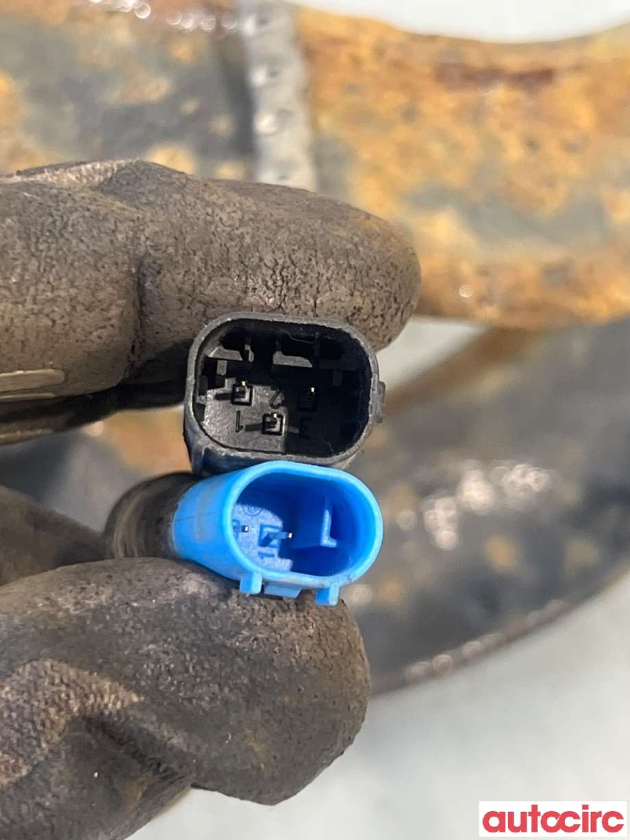 Fjærbein høyre foran til BMW X5 2013-2018 (F15) (F15) (BMW|37106875084||3711-6875084-02)