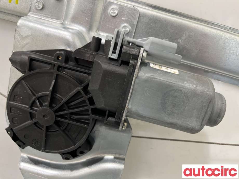 Ruteheis høyre foran til Citroën Berlingo 2015-2019 (Type II, Fase 2)  (CITROEN|9222EQ|402104B|9680557880)