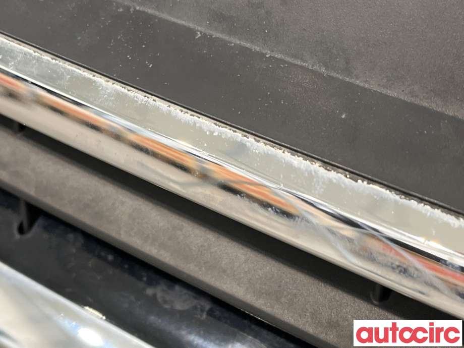 Grill til VW Transporter / Caravelle 2015-2019 (T6) (T6) (VOLKSWAGEN|7E5853651C)