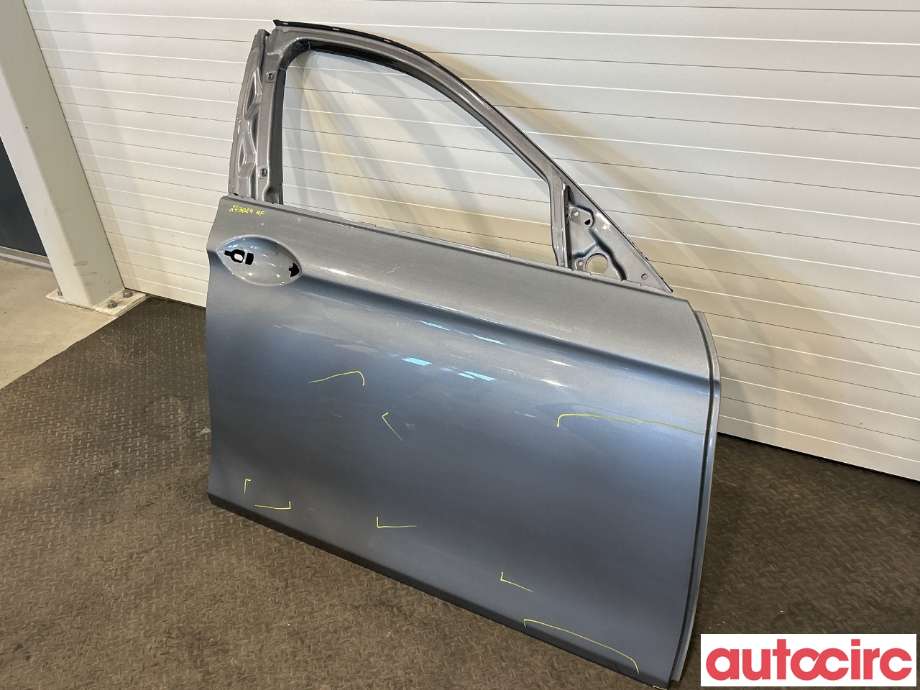 Dør høyre foran til BMW 5-Serie 2010-2017 (F10/F11) (F10/F11) (BMW|41009628754)