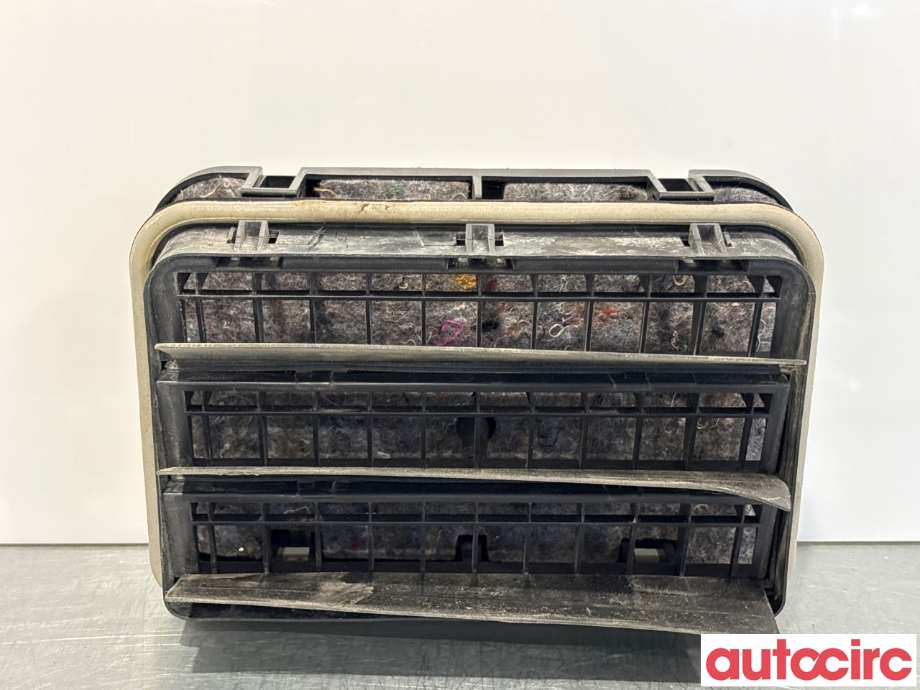 Diverse deler til BMW X5 2013-2018 (F15) (F15) (BMW|64229122453||6422-9122453)