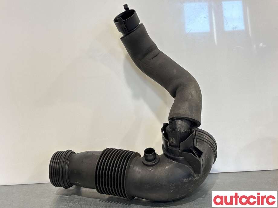 Luftslange innsug til BMW X5 2013-2018 (F15) (F15) (BMW|13717605638|70510167)