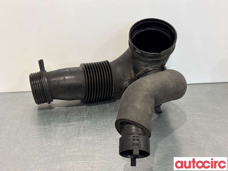Luftslange innsug til BMW X5 2013-2018 (F15) (F15) (BMW|13717605638|70510167)