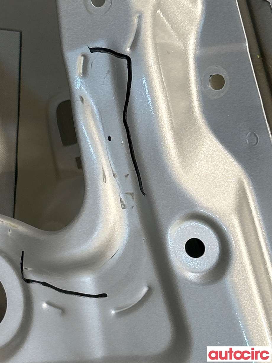 Dør høyre bak til Suzuki SX4 S-CROSS 2013-->> (Type II)  (SUZUKI|68003-61M00)