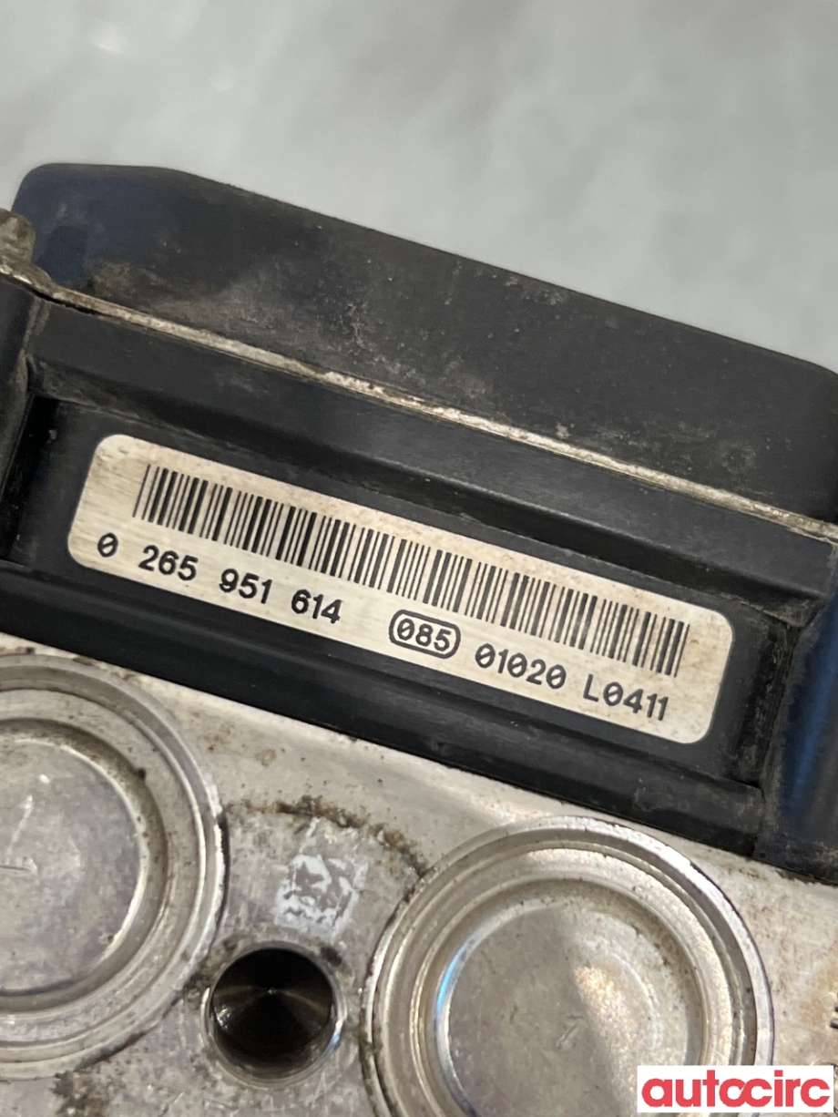 ABS sentral til Mercedes E-Klasse 2009-2013 (Fase 1) (W212) (W212) (MERCEDES|A2124313612|0265951614|A2124313512)