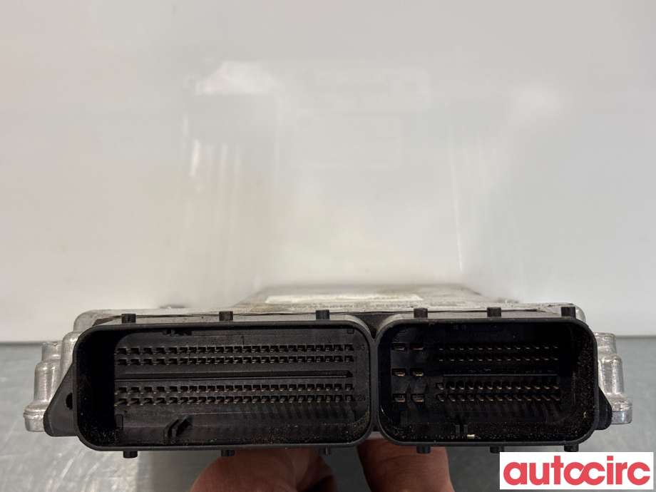 Styreenhet motor til BMW X5 2007-2013 (E70) (E70) (BMW|13617810950|0281015240|7810950)