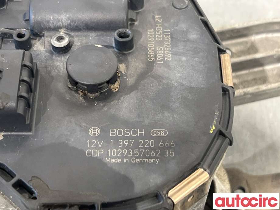 Viskermotor frontrute til Mercedes E-Klasse 2009-2013 (Fase 1) (W212) (W212) (MERCEDES|A2128201240|1397220666)