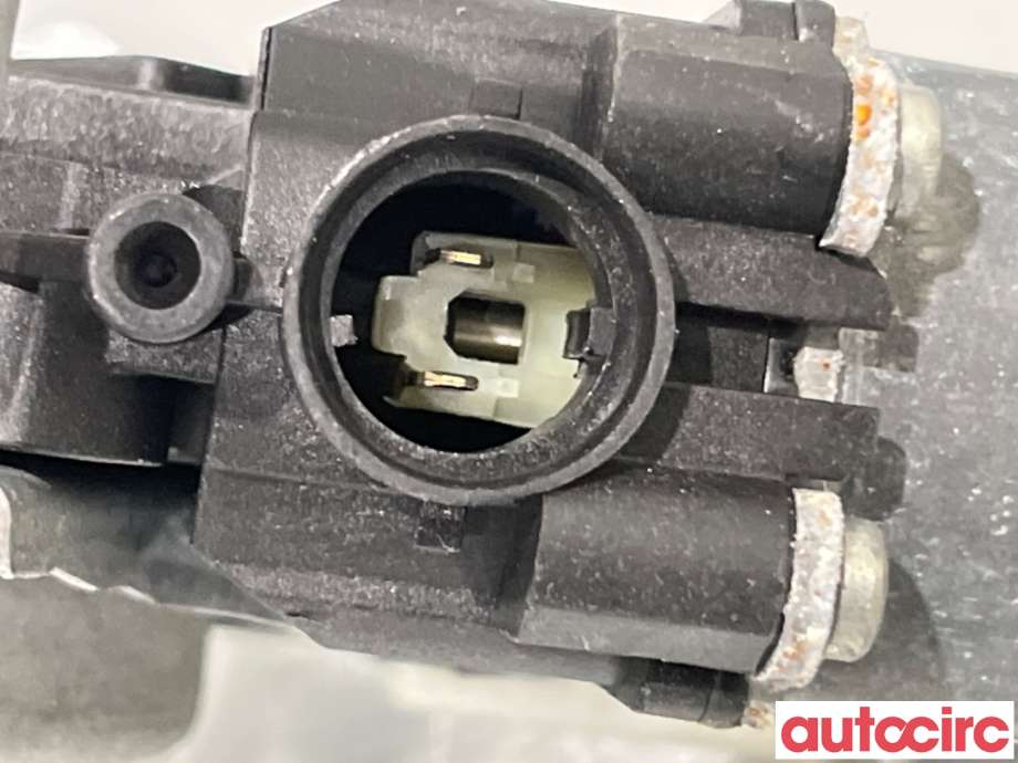 Ruteheis venstre bak til Nissan Qashqai 2010-2014 (Type I, Fase 2)  (NISSAN|82701EY10A|402191A|82701EY11A)