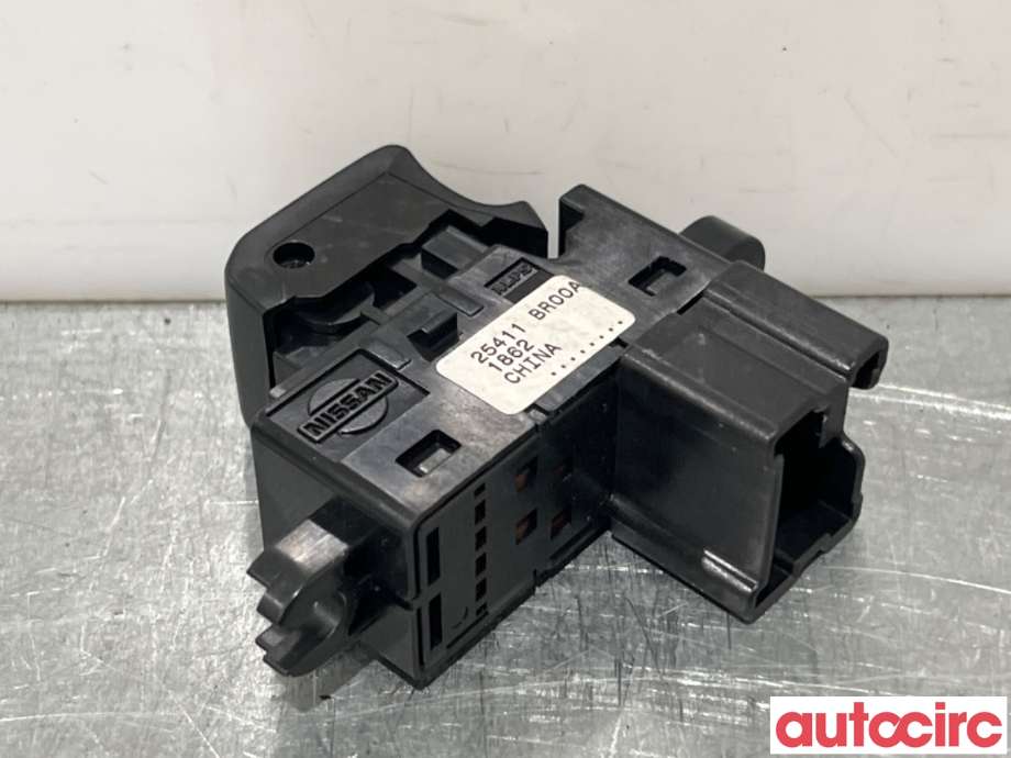 Bryter ruteheis til Nissan Qashqai 2010-2014 (Type I, Fase 2)  (NISSAN|25411BR00A|)