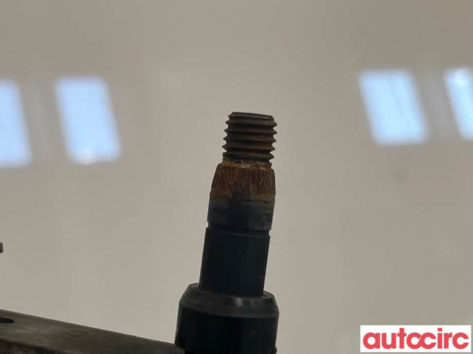 Viskermotor frontrute til BMW X5 2007-2013 (E70) (E70) (BMW|61617200510)