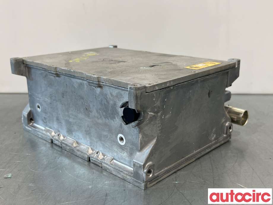 Batterilader (OBC - On Board Charger) til Mercedes C-Klasse 2014-2018 (Fase 1) (W205) (W205) (MERCEDES|A0009005909|AWL-1DC-3300W-LV|A0009001108)