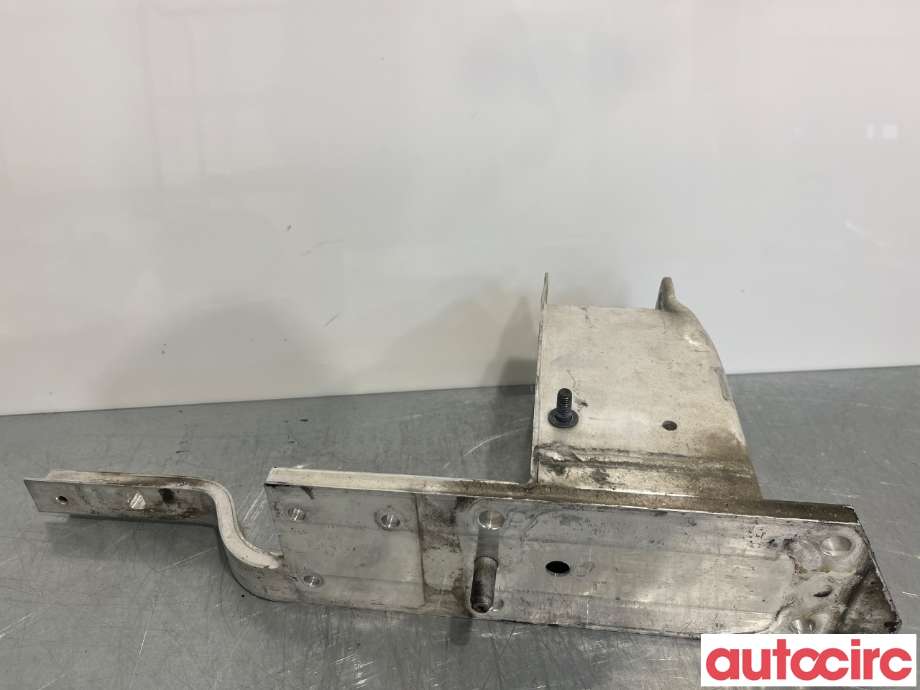 Diverse deler til BMW X5 2013-2018 (F15) (F15) (BMW|51647294508)