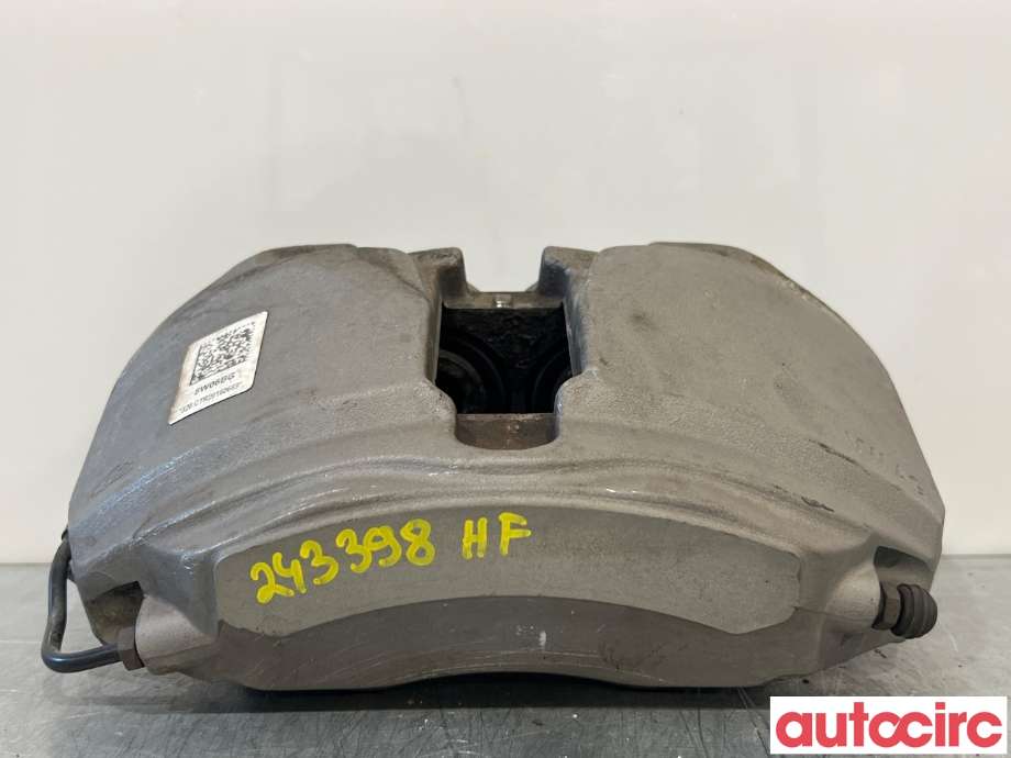 Bremsecaliper høyre foran til Audi A4, 2015-2019 (Type V, Fase 1) (B9) (B9) (AUDI|8W0615108D)