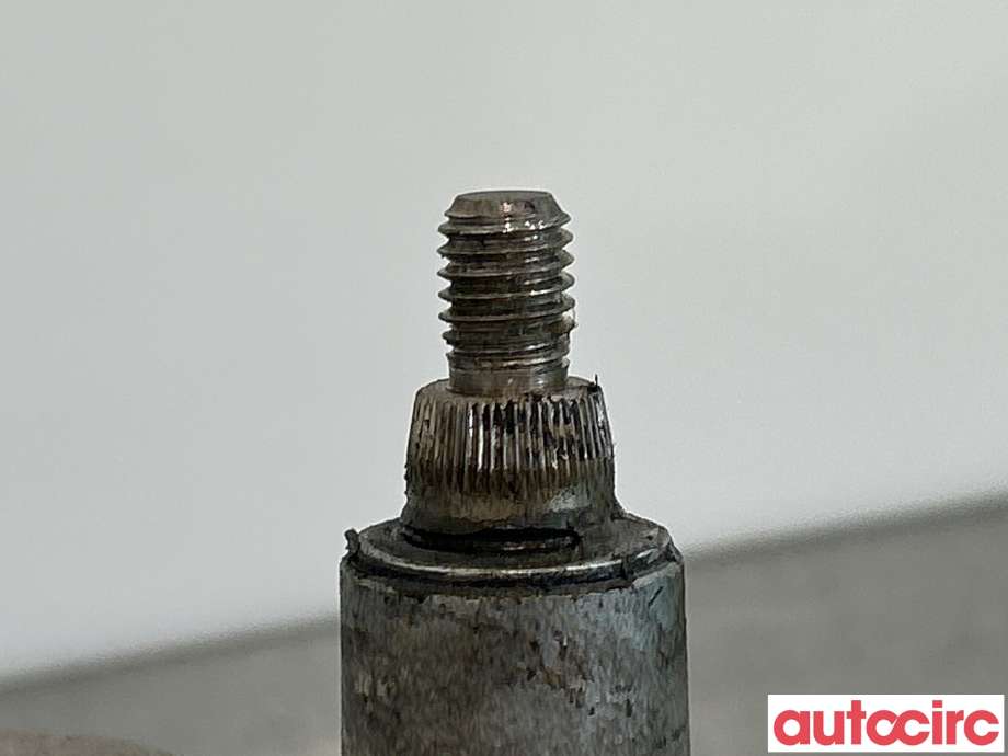 Viskermotor frontrute til Jeep Commander 2006-2009 (JEEP|55156851AE||55156851AD)