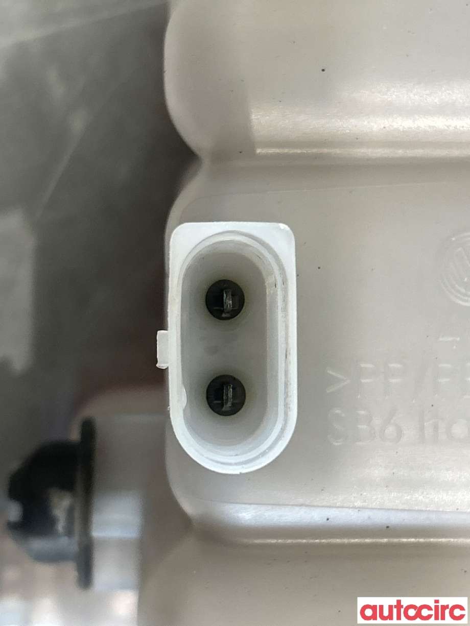 Ekspansjonstank til Audi A6 2011-2014 (Type IV, Fase 1) (C7) (C7) (AUDI|4G0121403AG||4G0121403G)