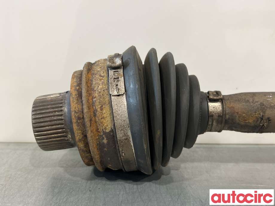 Drivaksel høyre foran til Audi A5 2007-2016 (Type I)  (AUDI|8K0407271P|)