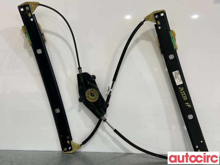 Ruteheis til Audi A4, 2007-2014 (Type IV) (B8) (B8) (AUDI|8K0837461D)