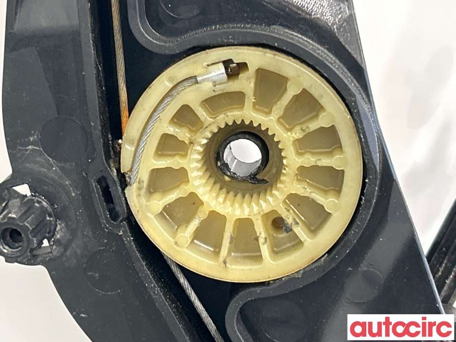 Ruteheis til Audi A4 2007-2014 (Type IV) (B8) (B8) (AUDI|8K0837461D|1021-937450-103)