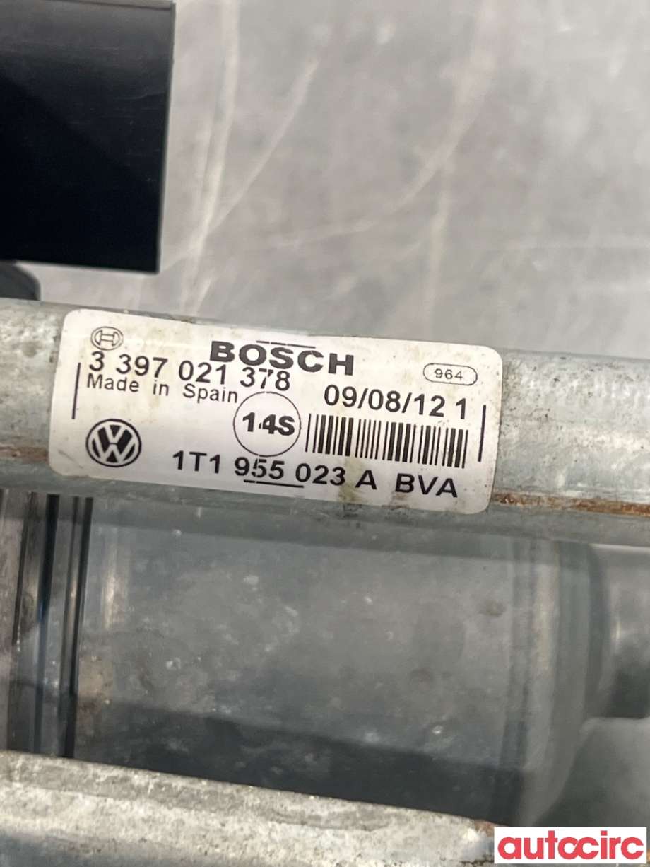 Viskermotor frontrute til VW Caddy 2010-2015 (Type III, Fase 2) (VOLKSWAGEN|2K1955023J|1397220656|1T1955023A)