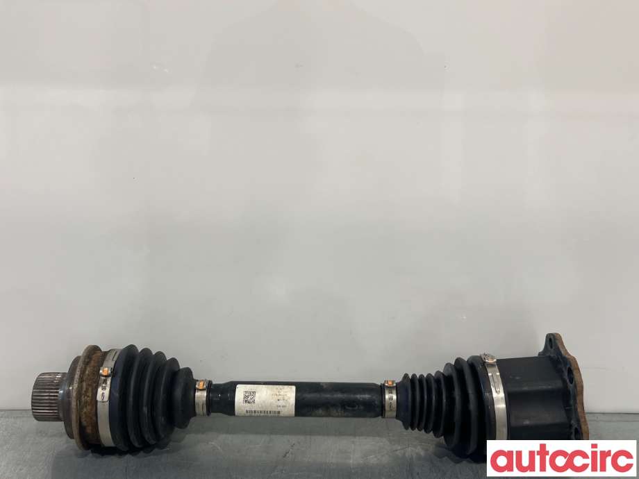 Drivaksel høyre foran til Audi A4, 2015-2019 (Type V, Fase 1) (B9) (B9) (AUDI|8W0407271L)