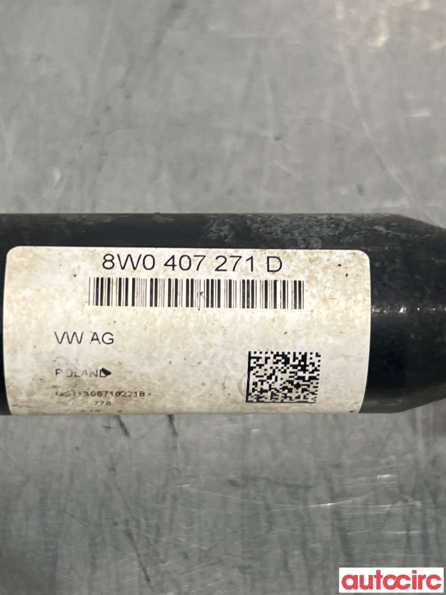 Drivaksel høyre foran til Audi A4 2015-2019 (Type V, Fase 1) (B9) (B9) (AUDI|8W0407271L||8W0407271D)