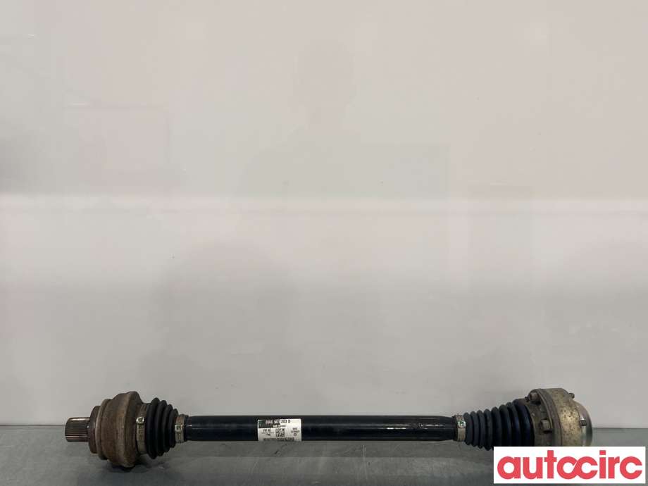 Drivaksel høyre bak til Audi A4, 2015-2019 (Type V, Fase 1) (B9) (B9) (AUDI|8W0501203D)
