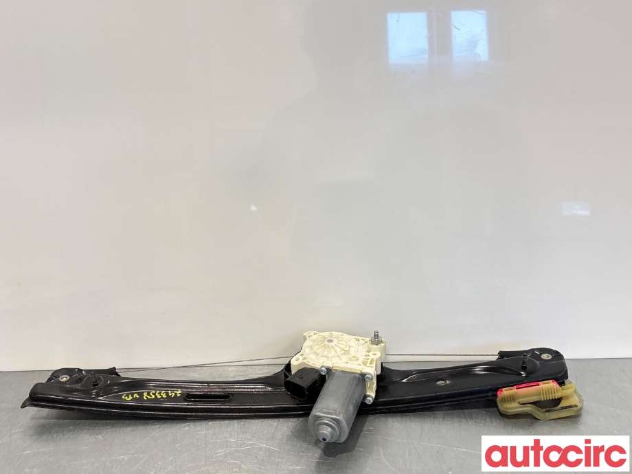Ruteheis venstre bak til BMW X5 2013-2018 (F15) (F15) (BMW|67627322747|C11468-102|7322747)