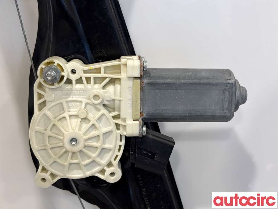 Ruteheis venstre bak til BMW X5 2013-2018 (F15) (F15) (BMW|67627322747|C11468-102|7322747)