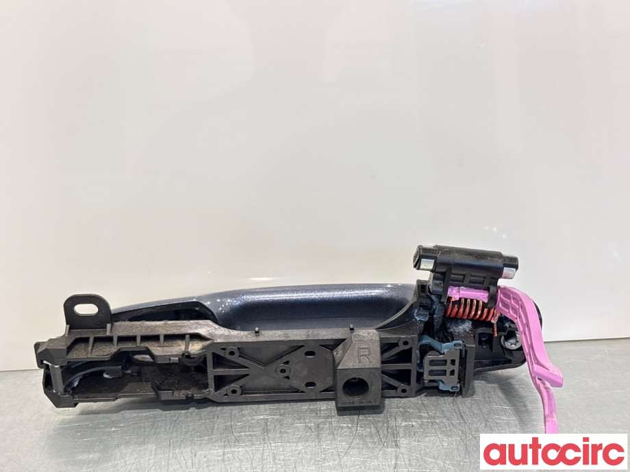 Dørhåndtak utv høyre bak til Toyota RAV4 2013-2015 (Type IV, Fase 1)  (TOYOTA|6921142040J0|)
