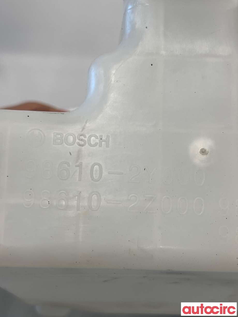 Spylertank til Hyundai Ix35 2010-2015  (HYUNDAI|986202Y000||98610-2Y000)