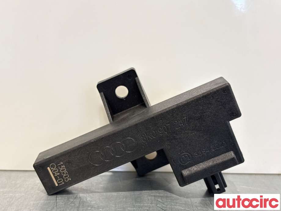 Diverse deler til Audi A6 2011-2014 (Type IV, Fase 1) (C7) (C7) (AUDI|8K0907247|)