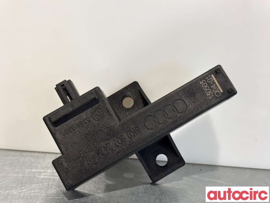 Diverse deler til Audi A6 2011-2014 (Type IV, Fase 1) (C7) (C7) (AUDI|8K0907247|)