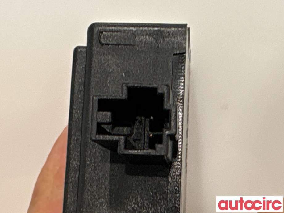 Diverse deler til Audi A6 2011-2014 (Type IV, Fase 1) (C7) (C7) (AUDI|8K0907247|)