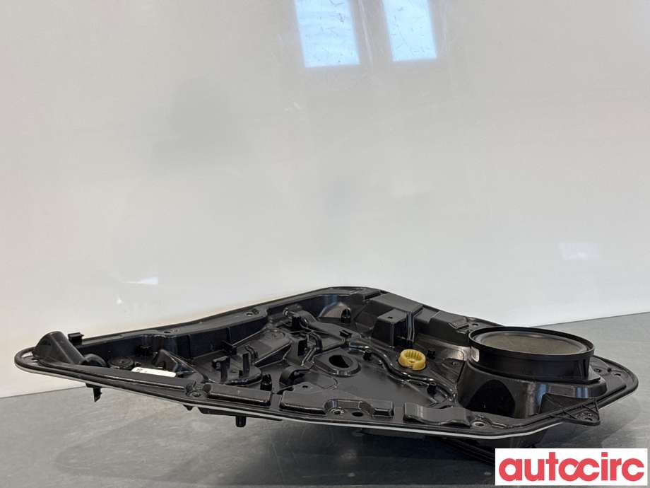 Ruteheis til Mercedes A-Klasse 2012-2018 (W176) (W176) (MERCEDES|A1767300179||A1767303800)