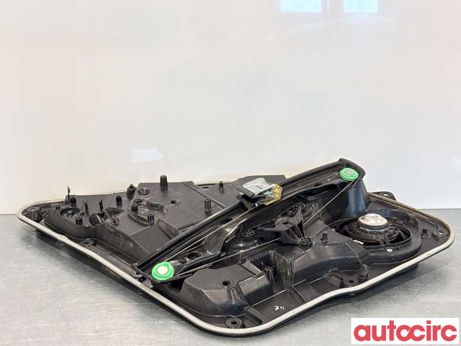 Ruteheis til Mercedes A-Klasse 2012-2018 (W176) (W176) (MERCEDES|A1767300179||A1767303800)