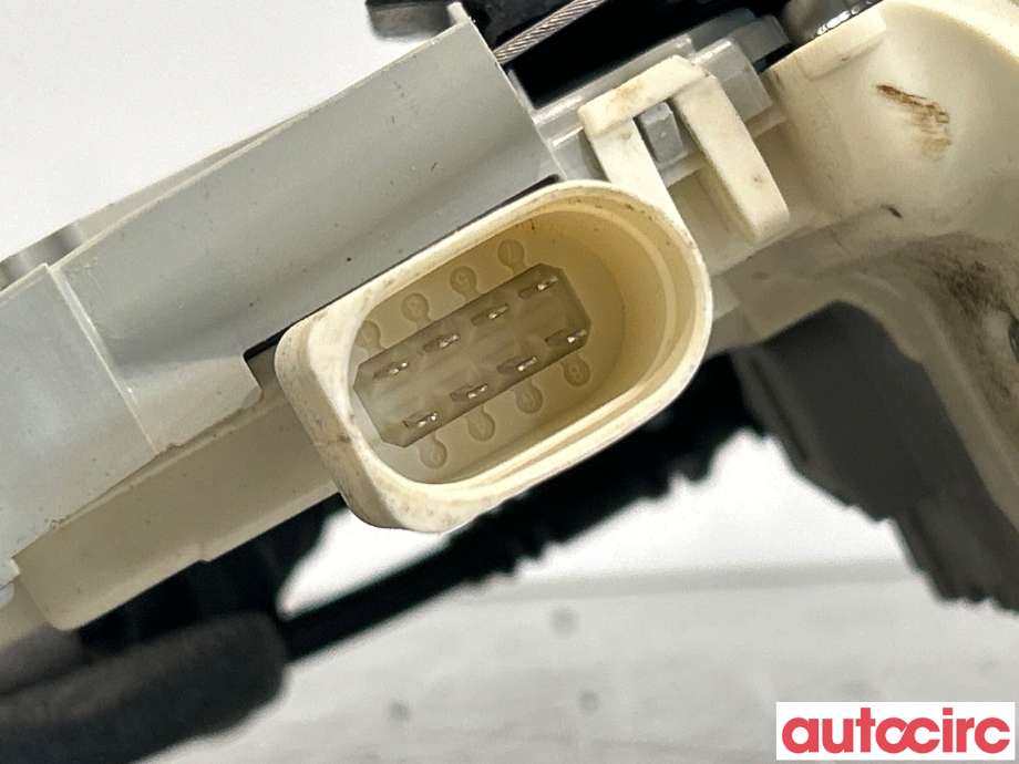 Låsekasse høyre bak til Audi A4 2015-2019 (Type V, Fase 1) (B9) (B9) (AUDI|4G0839016H|)