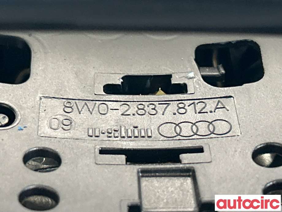 Dørhåndtak utv høyre foran til Audi A4 2015-2019 (Type V, Fase 1) (B9) (B9) (AUDI|8W0837240|8W0837812A|8W02837812A)