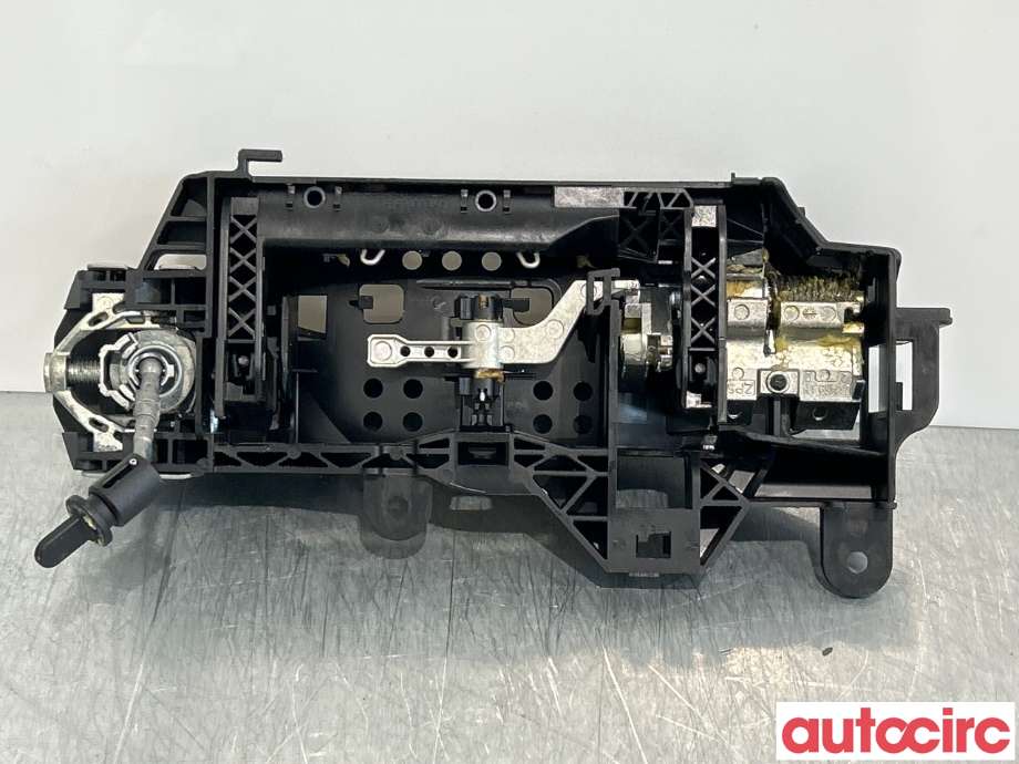 Dørhåndtak utv venstre foran til Audi A4 2015-2019 (Type V, Fase 1) (B9) (B9) (AUDI|8W1837239|8W1837811A|8W01837811A)