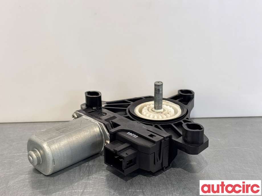 Ruteheis venstre bak til Mercedes A-Klasse 2012-2018 (W176) (W176) (MERCEDES|A2469063100|968740-101)