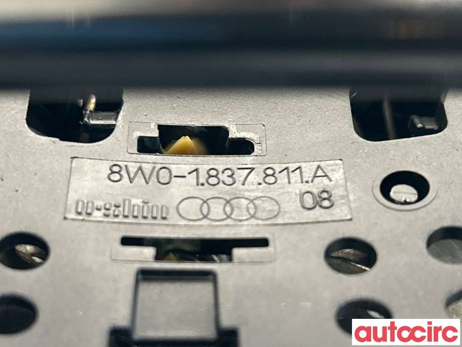 Dørhåndtak utv venstre bak til Audi A4 2015-2019 (Type V, Fase 1) (B9) (B9) (AUDI|8W0837239|8W0837811A|8W01837811A)
